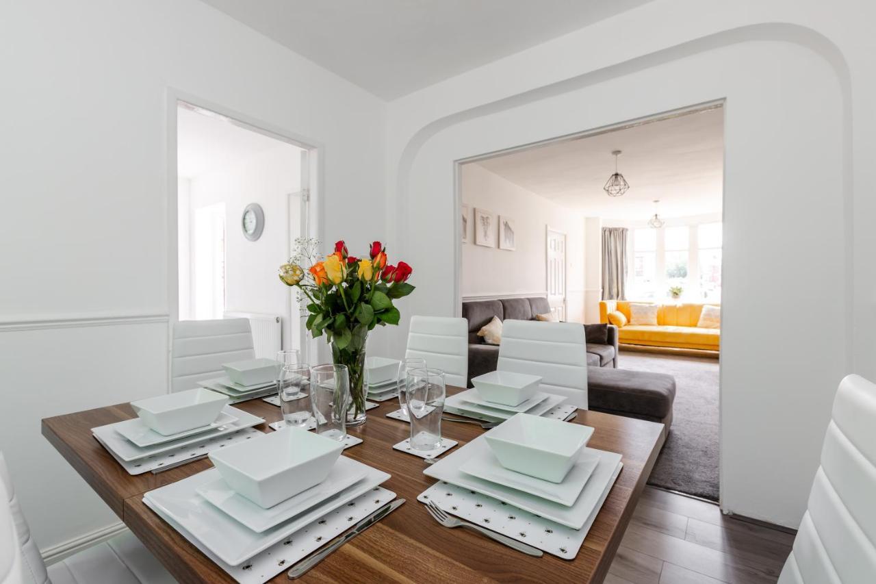 1 Mile To Etihad Stadium & Coop Arena, Free Parking, 7 Ppl Villa Manchester Exterior photo